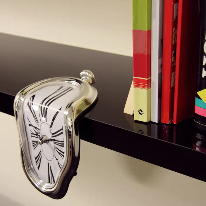 Novel Surreal Melting Distorted Wall Clocks